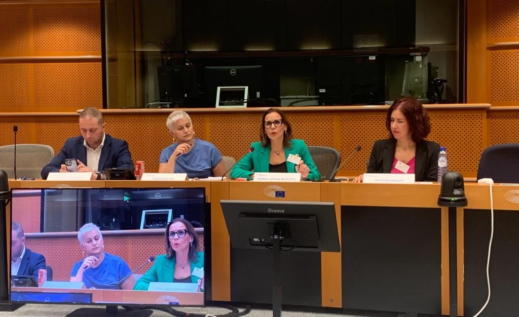 Bravo_Parlament