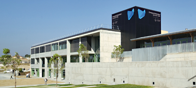 Imatge exterior de l'edifici del Pla de la Massa del Campus d'Igualada-UdL 03.Imatge façana pla de la massa